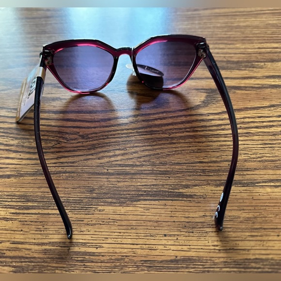 Foster grant low bridge cat eye sunglasses - Picture 5 of 8